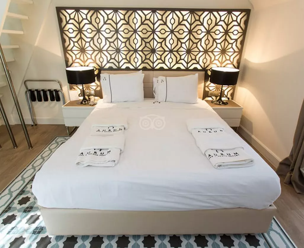 family-room--v9261987 (Copy).jpg